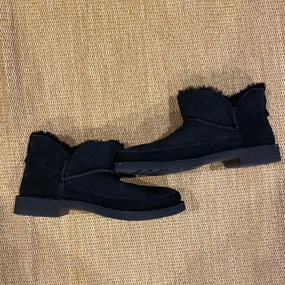 New Ugg Women’s Melrose US8 Black Boots - Picture 2 of 11